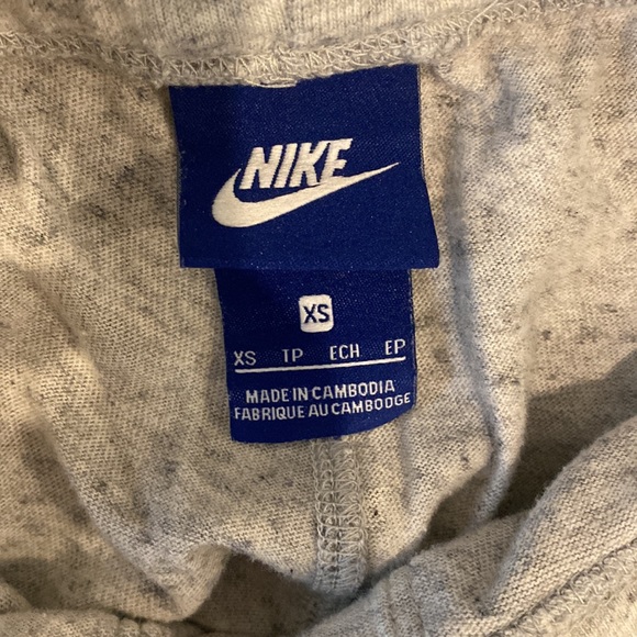 Nike Camouflage Sweat Shorts Size XS - Picture 3 of 3